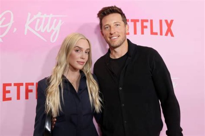 Alex Cooper and Matt Kaplan Photoshop – Is She Dating Mr Sexy Zoom Man?