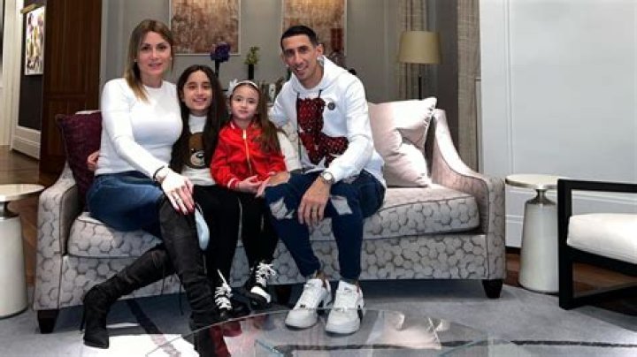 Ángel Di María: Wife, net worth, tattoos, smoking & body facts