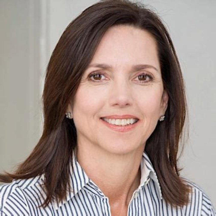 Beth Comstock Bio-Wiki, Age, Speaker, Book, Net Worth, Salary And Husband