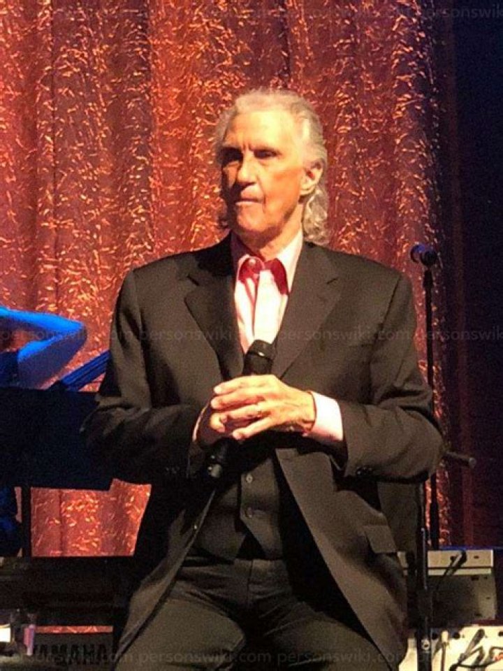 Bill Medley Bio, Wiki, Age, Height, Family, Wife, Songs and Net Worth.