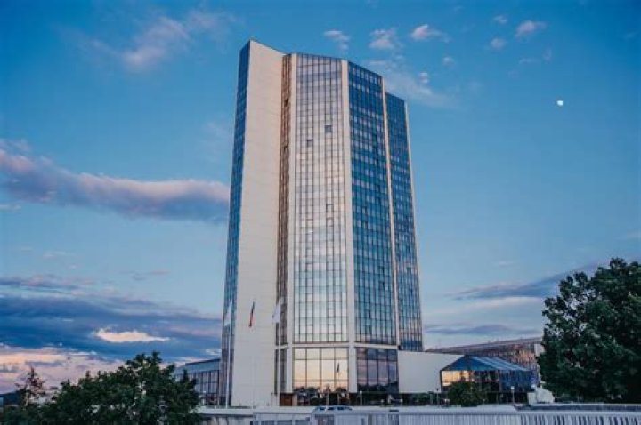 Bon Hotels Grand Towers, Katampe