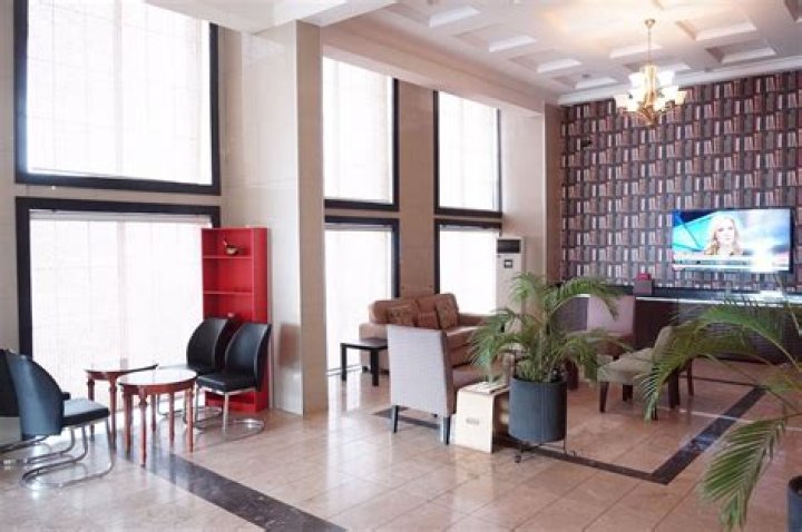 Carlton Gate Xclusive, Ibadan
