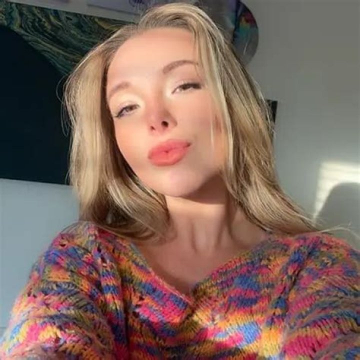 Colors Of Autumn 94 Biography: TikTok, Age, Net Worth, Real Name, Boyfriend, Wiki, Height, Facebook, Twitter