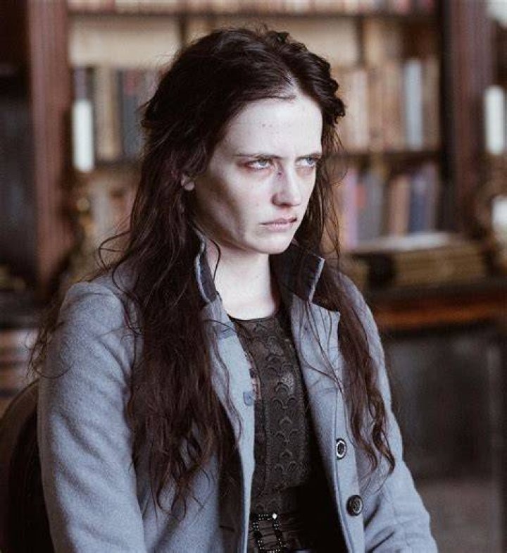 Eva Green Height, Weight, Net Worth, Age, Birthday, Wikipedia, Who, Nationality, Biography