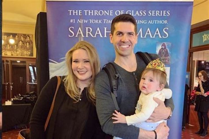 Is Mary Holland Related To Sarah Paulson? Net Worth Family & Husband Details Of Actress