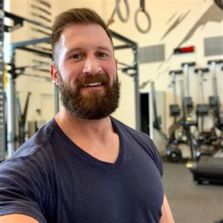 Is Trainer Ryan Humiston Married With Wife? Workout Plan and Steroids Story