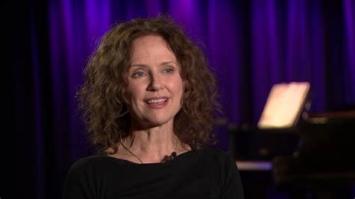 Jean Louisa Kelly Net Worth, Income, Salary, Earnings, Biography