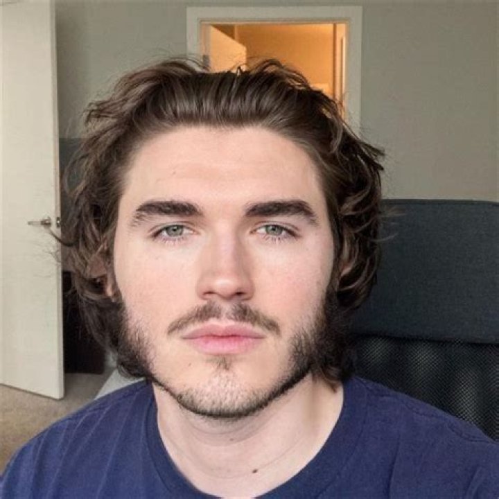 Jschlatt Wiki, Bio, Age, Height, Career, Net Worth, Facts
