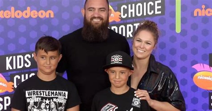 Keawe Browne: Everything On Travis Browne Son
