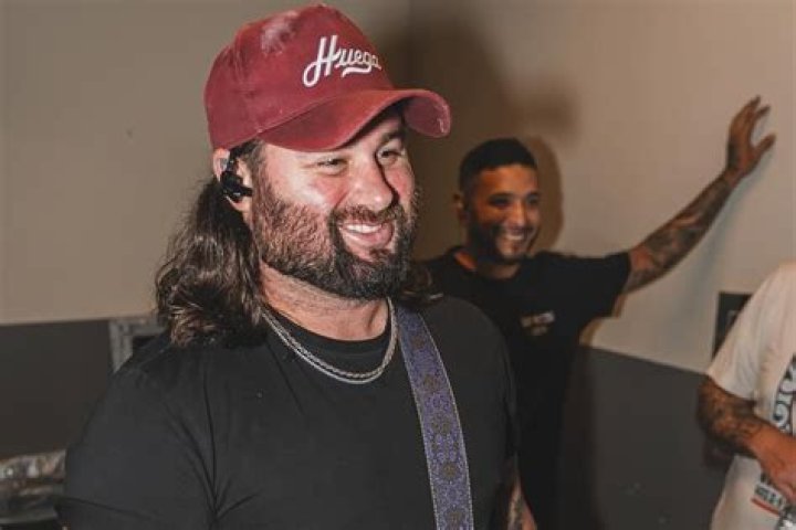 Koe Wetzel Biography, Age, Height, Wikipedia, Net Worth, Wife, Instagram