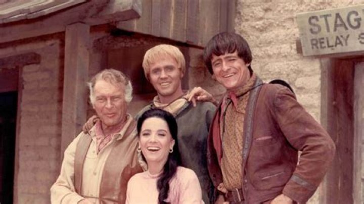 Mark Slade Bio, Wiki, Age, Height, Wife, Actor, Artwork, High Chaparral, Movies, Tv Shows, and Net Worth.