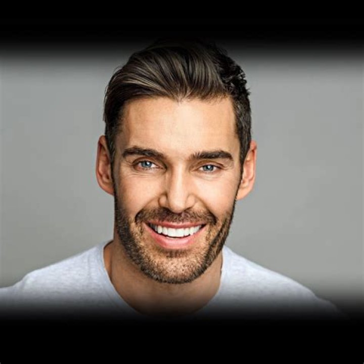 Nick Hounslow Wife, Age Biography and Wiki: Plastic Surgery