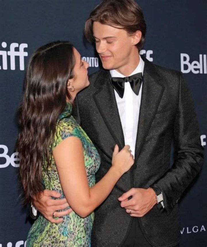 Oscar Mercado Girlfriend: Is Oscar Mercado In A Relationship?