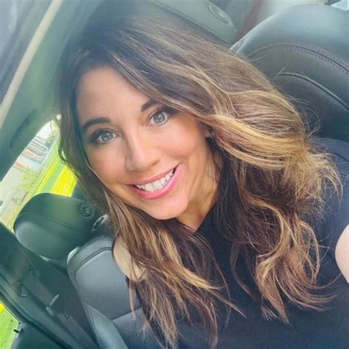 Rumas Alvia Video & Tiktok, How Old Is The Internet Celebrity?