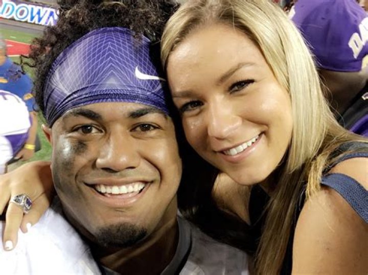 Who Is Vita Vea Wife, Alexus Atchley?